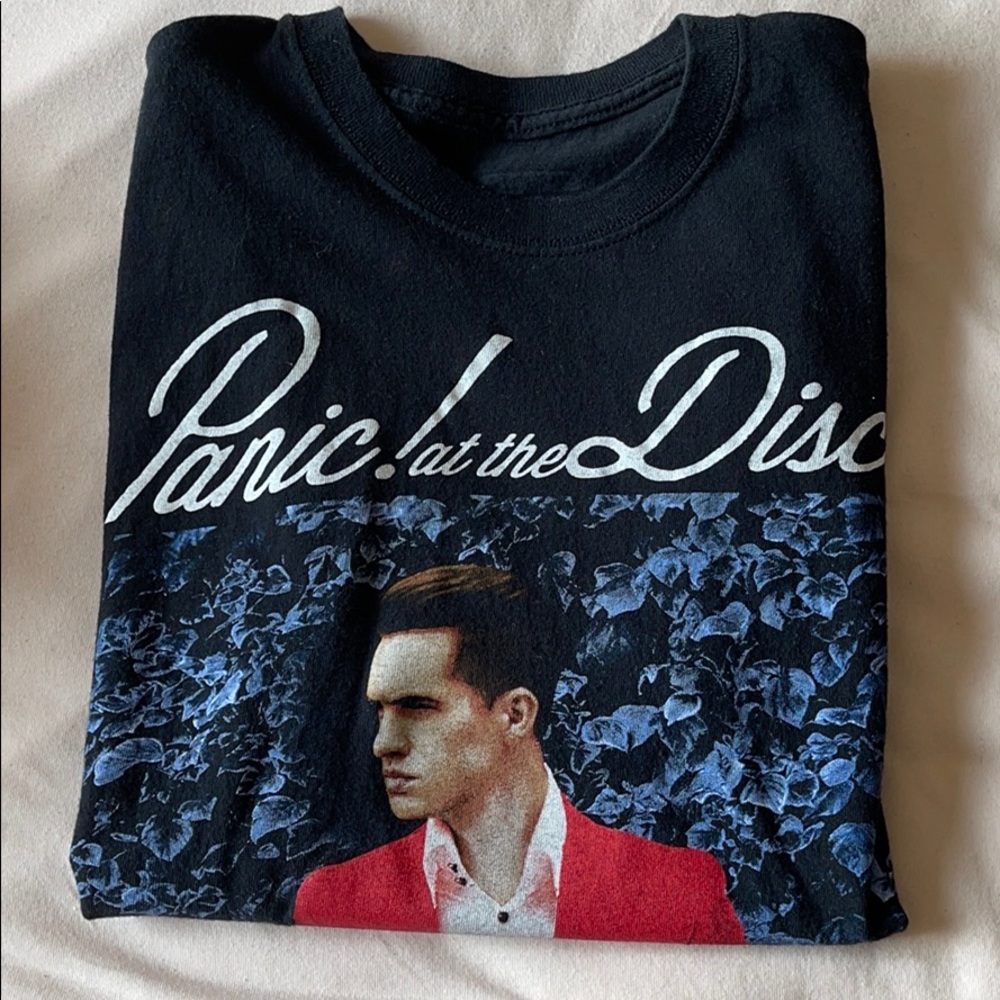 panic at the disco tee